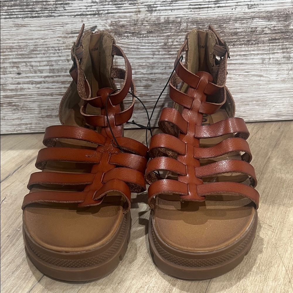 Pop Comfort Fit Gladiator Sandals